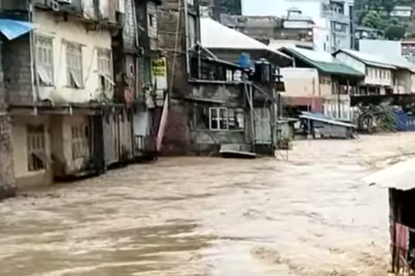 1984இன் பின்னர் மிகப்பெரிய வெள்ளம்.. மூழ்கிய நகரம்! | Biggest Flood Since 1984 In Welimada 1984இன் பின்னர் மிகப்பெரிய வெள்ளம்.. மூழ்கிய நகரம்! | Biggest Flood Since 1984 In Welimada