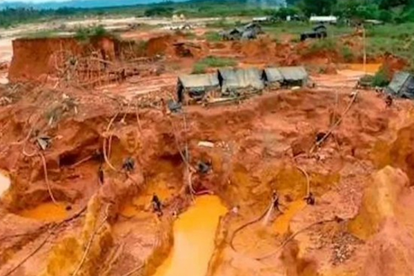 வெனிசுலாவில் இடிந்து விழுந்த தங்க சுரங்கம் - 12 பேர் பலி..! | Gold Mine Accident Venezuela Kills 12