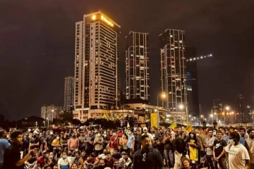 போராட்டத்தில் கலந்துகொண்ட ஆதிவாசிகள்