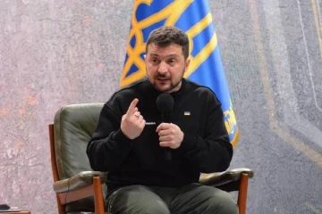 உலகில் தனது செல்வாக்கை அமெரிக்கா இழக்கும்: உக்ரைன் ஜனாதிபதி கடும் கோபம்