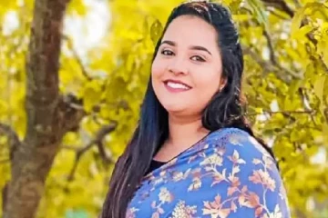 அழகான தங்கச்சி பாப்பாவை கையில் ஏந்திய 19 வயது அக்கா! வெளியிட்ட உருக்கமான பதிவு