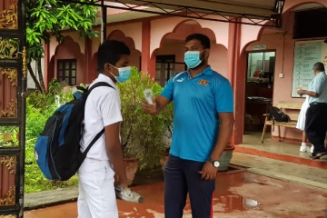 வவுனியா மாவட்டத்தில் சுகாதார நடைமுறைகளுடன் மூன்றாம்  கட்டமாக பாடசாலைகள் ஆரம்பம்