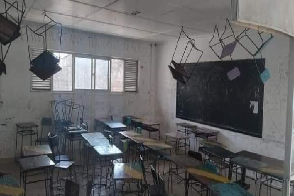 மாணவர்கள் அப்படி நடக்க காரணம் என்ன..! | Students Is The Violent Mentality Of The Society