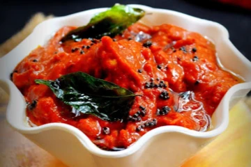 சுவையான காரமான தக்காளி சட்னி செய்வது எப்படி?