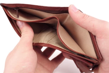 பணப்பை காலியா இருக்கா? நொடியில் பணக்காரராக்கும் சக்தி வாய்நத  ஒரு வரி குரு மந்திரம்....!