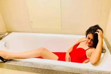 கார் விபத்தில் பிரபல நடிகை மரணம்! ஆண் நண்பரால் ஏற்பட்ட துயரம்