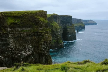 ஐரிஸ் மலை குன்றுகளில் தவறி விழுந்த 12 வயது சிறுவன்: விபத்து நடந்த விவரம்!