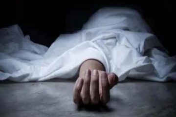 மாடியில் காதலியுடன் இருந்த காதலன்! அவதானித்த தாய்: நொடியில் பரிபோன உயிர்