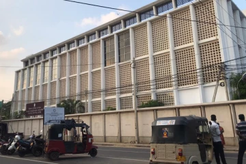 யாழில் குப்பைக்கு தீ வைத்த பெண்ணுக்கு நேர்ந்த துயரம்; தவிக்கும் பிள்ளைகள்