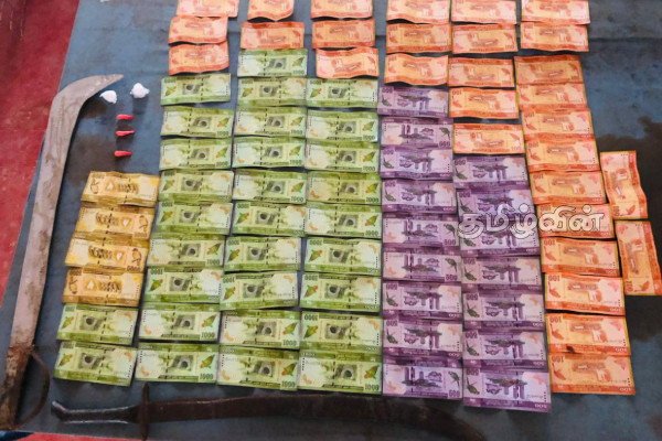 மூங்கிலாறில் போதைப்பொருள் விற்பனை: தம்பதியினர் உட்பட ஐவர் கைது | Ice Drug Sale In Mungkilaru 5 Arrested மூங்கிலாறில் போதைப்பொருள் விற்பனை: தம்பதியினர் உட்பட ஐவர் கைது | Ice Drug Sale In Mungkilaru 5 Arrested