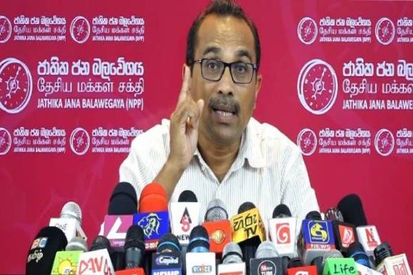 அரசியல் தோல்வியால் கதறும் எதிர்க்கட்சி! - லக்ஷ்மன் யாப்பாவின் குற்றச்சாட்டுக்கு அரசு பதிலடி | Opposition Is Crying Because Of Political Defeat