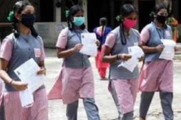 நடப்பு கல்வியாண்டில் 9,10 மற்றும் 11ம் வகுப்பு மாணவர்ளுக்கு அனைத்து வித தேர்வுகளும் ரத்து