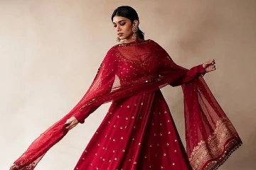 ஹோம்லி லுக்கில் கலக்கும் வீர தீர சூரன் பட நாயகி துஷாரா விஜயன்.. லேட்டஸ்ட் லுக்