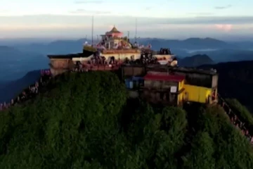 சிவனொளிபாதமலைக்கு போதைப்பொருளுடன் சென்ற யாத்திரிகர்கள்