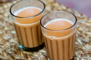 தினமும் டீ குடிப்பது உடலுக்கு நல்லதா? அதனால் என்னென்ன மாற்றங்கள் ஏற்படும் தெரியுமா?