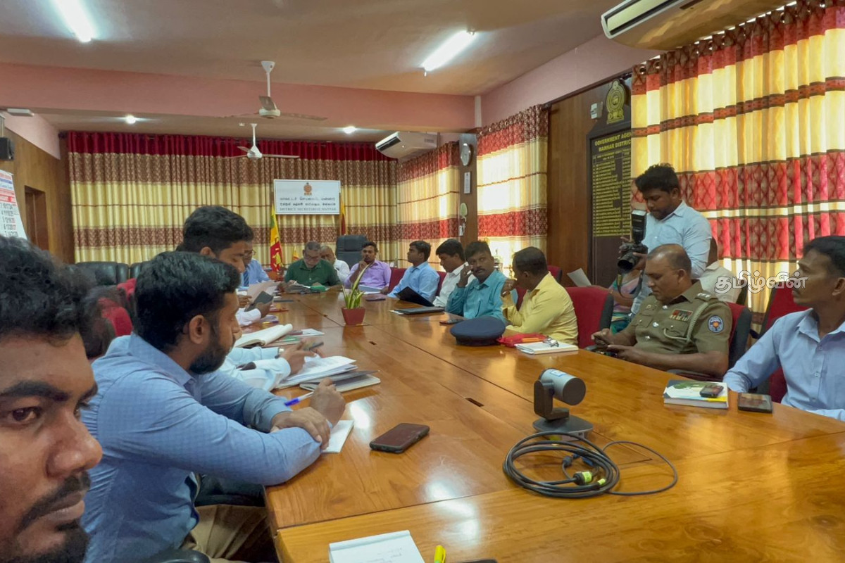 கனிமவள அகழ்வின் சுற்றுநிரூபங்களில் புதிய மாற்றங்கள்! மன்னாரில் முக்கிய கலந்துரையாடல் | New Mineral Exploration Plan To Start In September கனிமவள அகழ்வின் சுற்றுநிரூபங்களில் புதிய மாற்றங்கள்! மன்னாரில் முக்கிய கலந்துரையாடல் | New Mineral Exploration Plan To Start In September