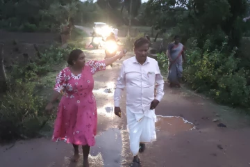 மின்னிணைப்பு இன்றி அவதியுறும் ஏம்பைக்குளம் கிராம மக்கள் - நிலமைகளை நேரில் சென்று ஆராய்ந்த ரவிகரன் எம்.பி