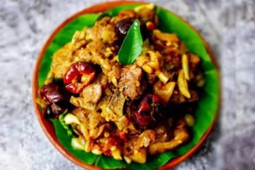 நாவூறும் சுவையில் கிராமத்து உப்பு கறி சிக்கன்: எப்படி செய்வது?