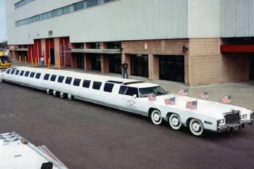 ஹெலிபேட், நீச்சல் குளம் உள்பட பல வசதிகள்.., உலகிலேயே மிக நீளமான காரில் என்னென்ன இருக்கிறது?