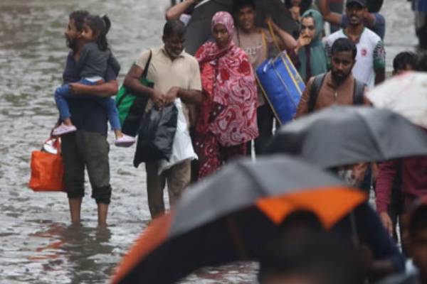 மழையுடன் போராடும் இலங்கை மக்கள்- மருத்துவர் கொடுத்த முக்கிய ஆலோசனை | How To Protect Ourselves In Case Of Flooding