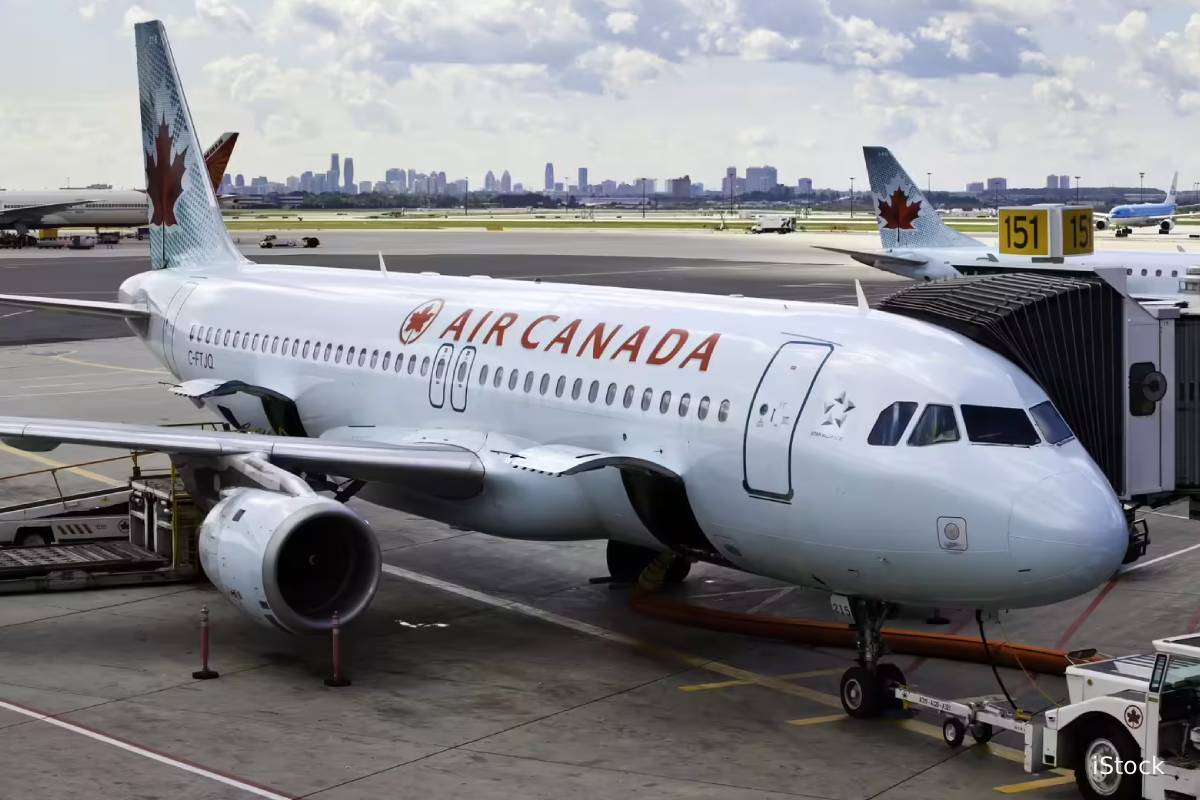 சில விமானச் சேவைகளைத் தற்காலிகமாக நிறுத்தும் முடிவெடுத்த ஏர் கனடா | Air Canada Suspends Some Flights