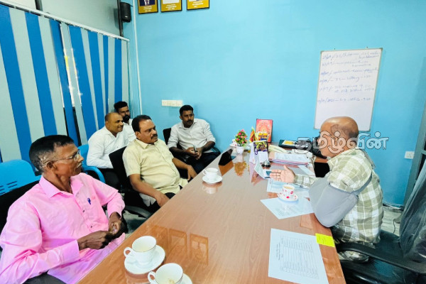 மண்முனை மேற்கு பிரதேசத்திற்கு ஸ்ரீநேசன் எம்.பி கள விஜயம் | Mp Srinesan S Field Visit To Manmunai West Area மண்முனை மேற்கு பிரதேசத்திற்கு ஸ்ரீநேசன் எம்.பி கள விஜயம் | Mp Srinesan S Field Visit To Manmunai West Area