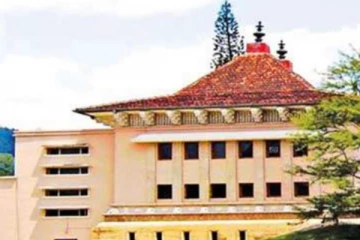 පේරාදෙණිය මහා ශිශ්‍ය සංගමයේ සභාපති පැහැර ගත්තාද..??