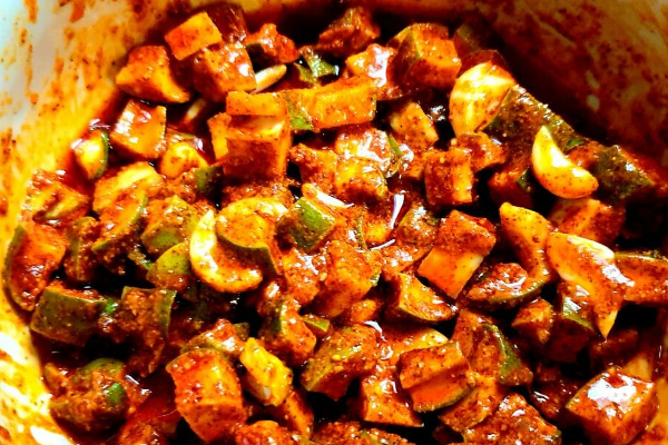 ருசியான மாங்கா ஊறுகாய் ...இப்படி ஒரு முறை செய்து அசத்துங்கள் | How To Make Mango Pickle