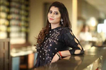 தொகுப்பாளினி பிரியங்காவிற்கு இப்படியொரு சோகமா?- லைவ் வீடியோவில் புலம்பிய பிரபலம்