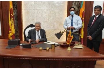 கடமைகளை பொறுப்பேற்றார் ரணில்