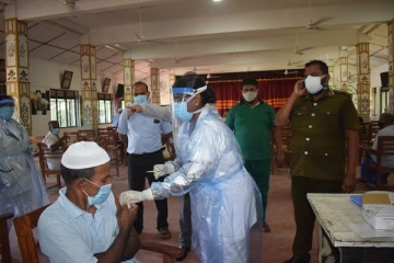 கோறளைப்பற்று மத்தியில் கோவிட் தடுப்பூசிகள் ஏற்றல்