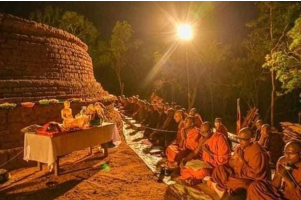 இரவோடு இரவாக திடீரென பிரித்ஓதி வழிபாட்டில் ஈடுபட்ட அமைச்சர்கள் | Ministers Engaged In Separatist Worship Overnight