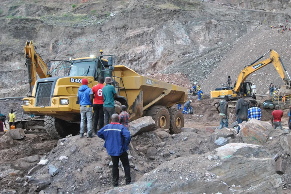 ஜாம்பிய தாமிரச் சுரங்க விபத்து: உயிருடன் ஒருவர் மீட்பு | Jambian Copper Mine Accident One Alive Rescued