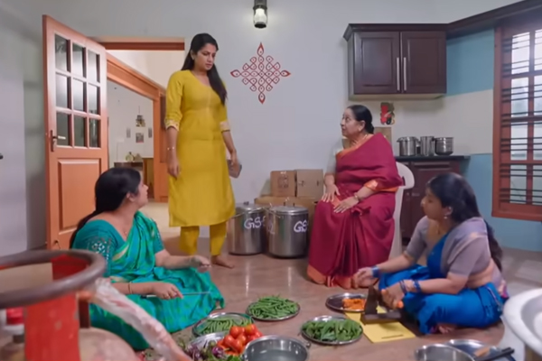 Ethirneechal: குணசேகரனுக்கு ஆதரவாக வந்த தர்ஷன்.... அதிர்ச்சியில் குடுத்பத்தினர் | Ethirneechal Dharshan Support Gunasekaran