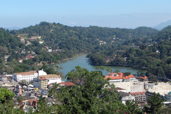 கண்டி மேயரின் அதிரடி ; புதிய வருடத்தில் ஏற்படவுள்ள மாற்றம் | Kandy Mayor S Bold Move