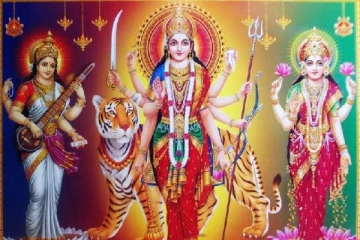 நவராத்திரி 9 ஆம் நாளில் சரஸ்வதி தேவியின் அருள் பெற எளிய வழிபாட்டு முறை