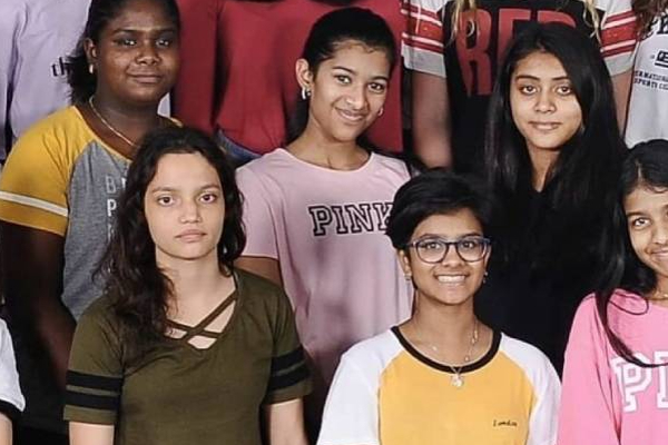 கனடாவில் படிப்பை முடித்து விட்டு இந்திய திரும்பிய விஜய் மகளா இது! வைரல் புகைப்படம் | Canada Thalapathy Vijay Daughter Viral Photo கனடாவில் படிப்பை முடித்து விட்டு இந்திய திரும்பிய விஜய் மகளா இது! வைரல் புகைப்படம் | Canada Thalapathy Vijay Daughter Viral Photo