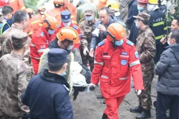 சீனாவில் ஏற்பட்ட அனர்த்தம்;   16 பேர்  பரிதாப பலி!