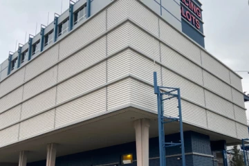 கனடாவில் காப்பகம் ஒன்றிலிருந்து வீசிய துர்நாற்றம்... என்னவென்று பார்க்கச் சென்ற நபருக்கு காத்திருந்த அதிர்ச்சி