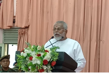 மக்களுக்கு போதையூட்டும் தமிழ் அரசியல்வாதிகள் - டக்ளஸ் தேவானந்தா