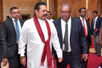 பாரிய அனர்த்தமொன்றை நோக்கி நகரும் இலங்கை! மங்கள எச்சரிக்கை