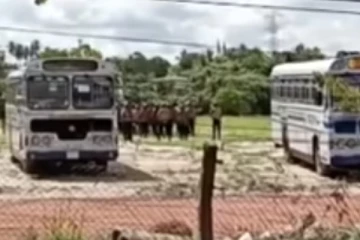 ගෝල්ෆේස් අරගලයට ප්‍රහාරයක්.. ? (VIDEO)