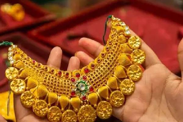 இலங்கையில் தங்கம் வாங்க காத்திருப்போருக்கு முக்கிய தகவல்: விலைகளில் மாற்றம் | Srilanka Gold Price In Colombo