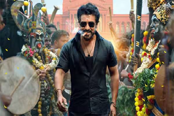 50 வயதை எட்டிய சூர்யா... வாழ்த்து சொல்ல குவிந்த ரசிகர் கூட்டம்! வைரலாகும் காணொளி | Suriya Greets Massive Crowd Outside His Home