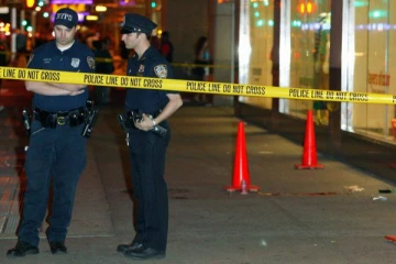 பிரித்தானியாவில் இந்திய உணவகத்திற்கு முன்பாக கத்திக்குத்து தாக்குதல்