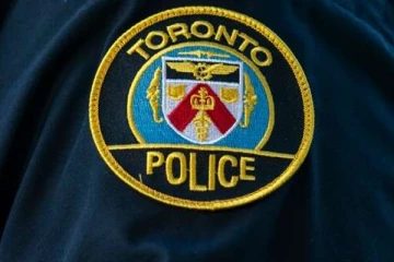 கனடாவில் இரண்டு பிள்ளைகளுடன் களவாடப்பட்ட வாகனம்