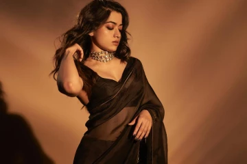 ராஷ்மிகா மந்தனா ட்ரான்ஸ்பரென்ட் சேலையில் அழகிய போட்டோஷூட்