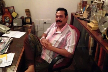 வீட்டைவிட்டு வெளியேற கூறினால் நீதிமன்றம் செல்வோம்; மஹிந்த தரப்பு மிரட்டல்!