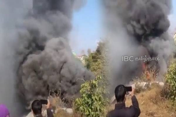 விமானம் விழுந்து நொருங்கி விபத்து - 70 பேர் உயிரிழப்பு? | Nepal Plane Crash 70 Dead