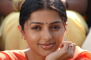 44 வயது பூமிகாவா இது? ஷார்ட் உடையில் லேட்டஸ்ட் புகைப்படங்கள்